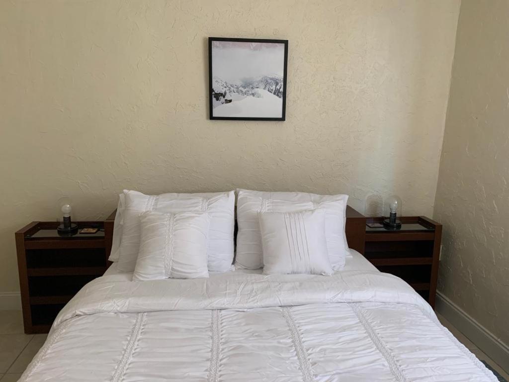 Cozy Private Room, Near The Airport - Free Parking - 01 Miami Zewnętrze zdjęcie